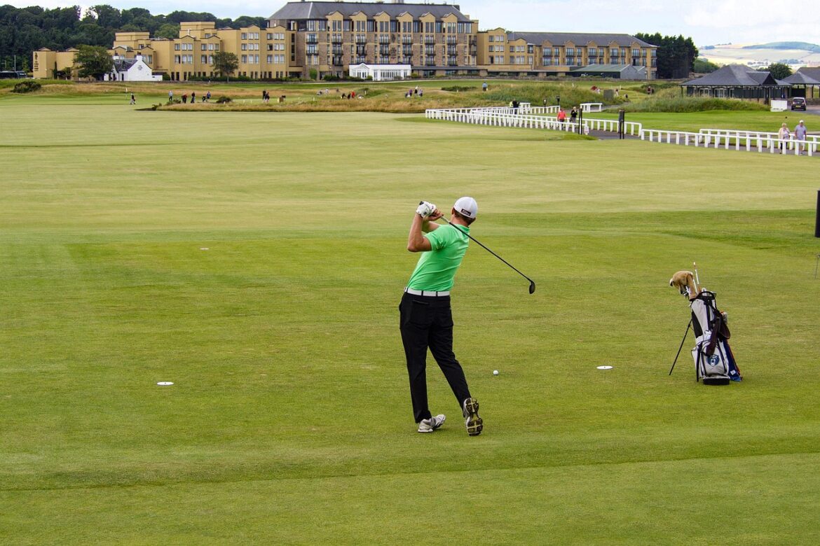 Essential Guide to Choosing Your First Golf Gear